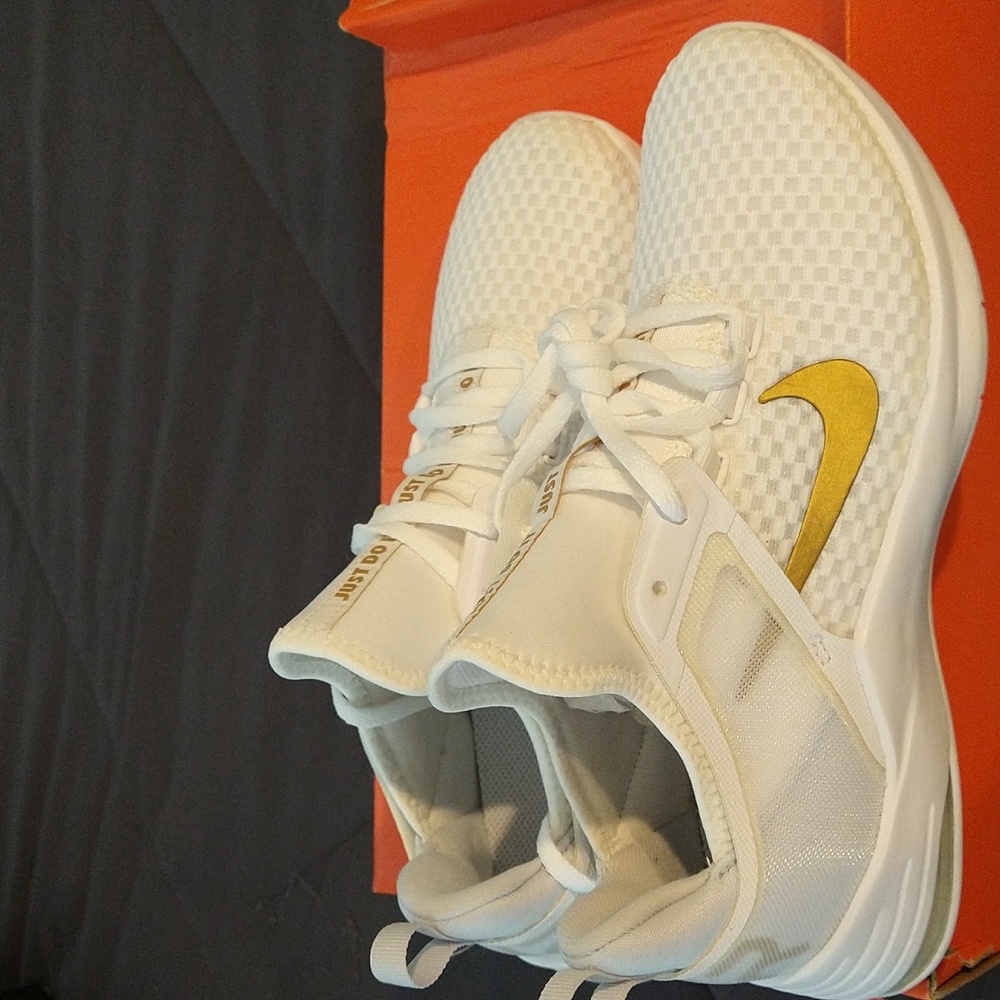 Nike Air Max Bella Tr2